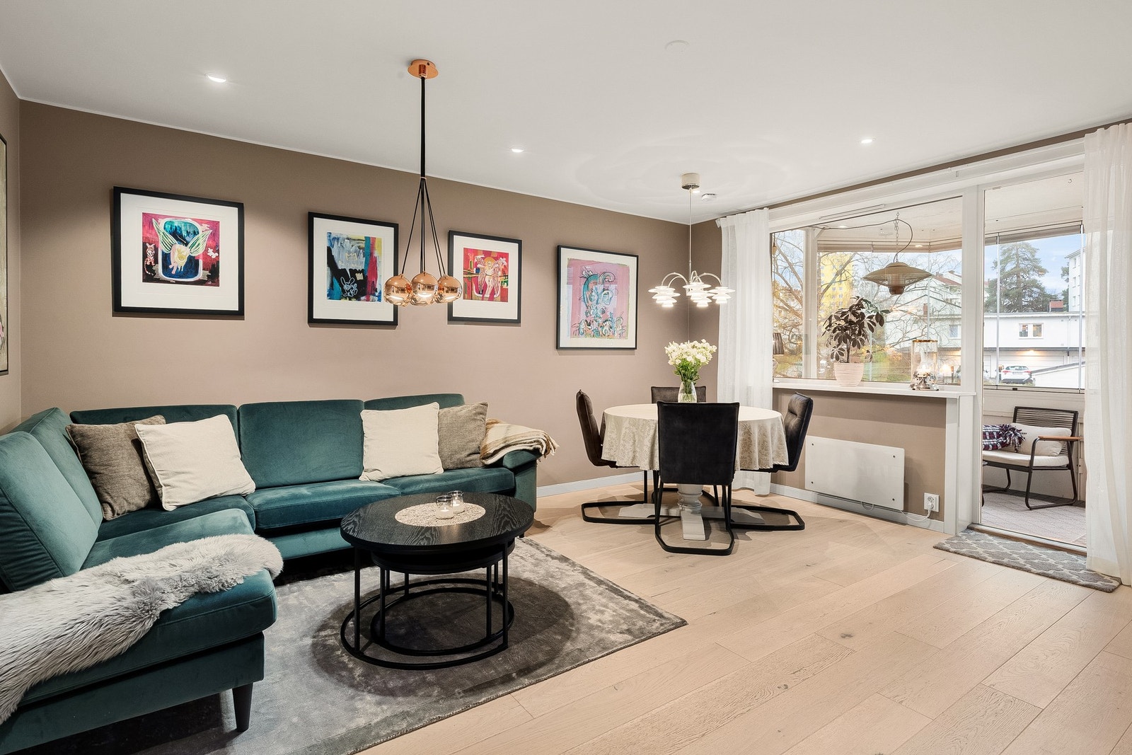 Jon-Kristian Krybelsrud v/ Privatmegleren har gleden av å ønske velkommen til hyggelig visning i Nylænde 3! Galleribilde