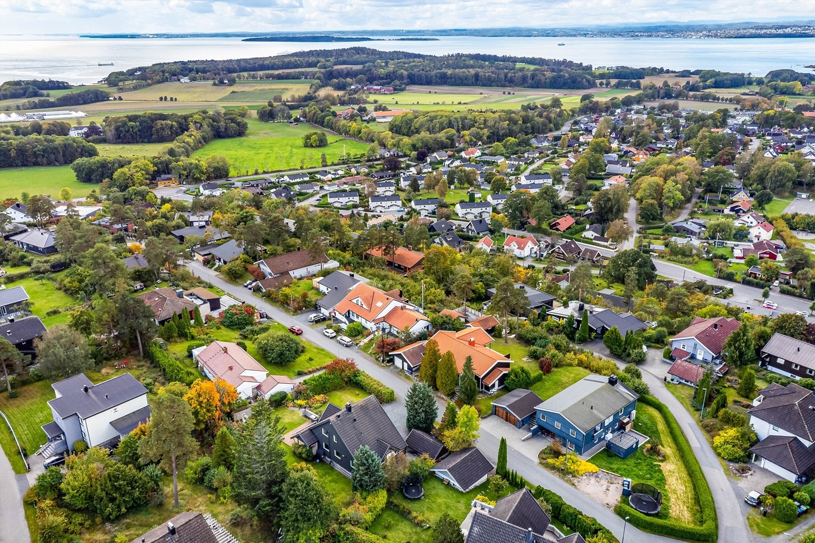 Like syd for Åslia ligger Søndre Jeløy landskapsvernområde, et unikt stykke kulturlandskap som egner seg ypperlig for både trening og søndagsturer. Galleribilde