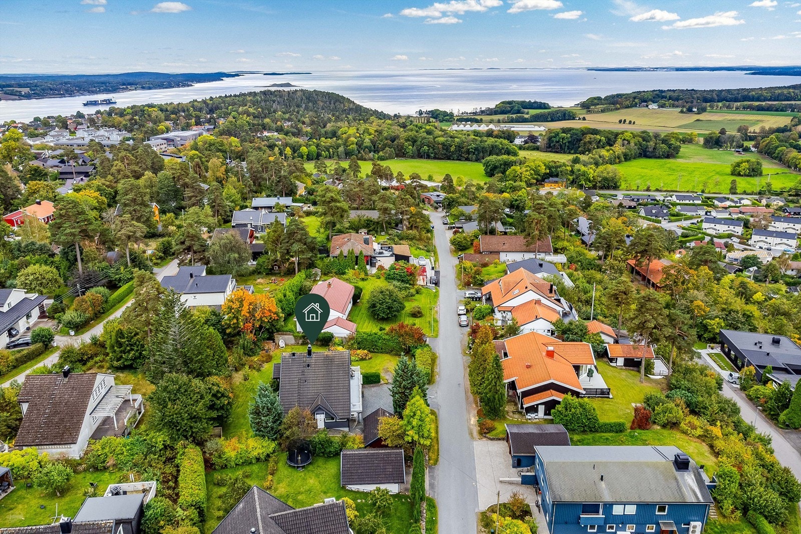 I gaten er det ingen gjennomgangstrafikk, kun et rolig og barnevennlig miljø. Galleribilde