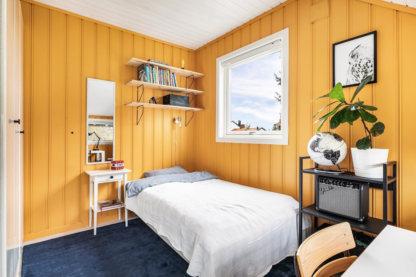 I første etasje inngår også ett av boligens fire soverom. Dette har flere bruksmuligheter, eksempelvis som gjesterom og hjemmekontor. Galleribilde