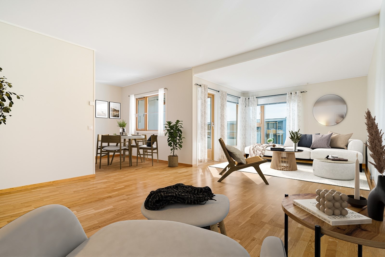 Leiligheten har en innflyttingsklar standard med 3-stavs parkett og slette overflater malt i lyse fargetoner. Galleribilde