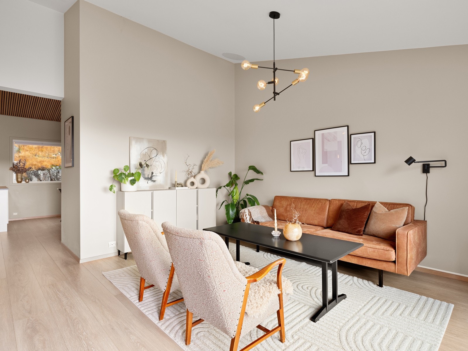 Huset har en virkelig god flyt med riktige størrelser på rommene Galleribilde