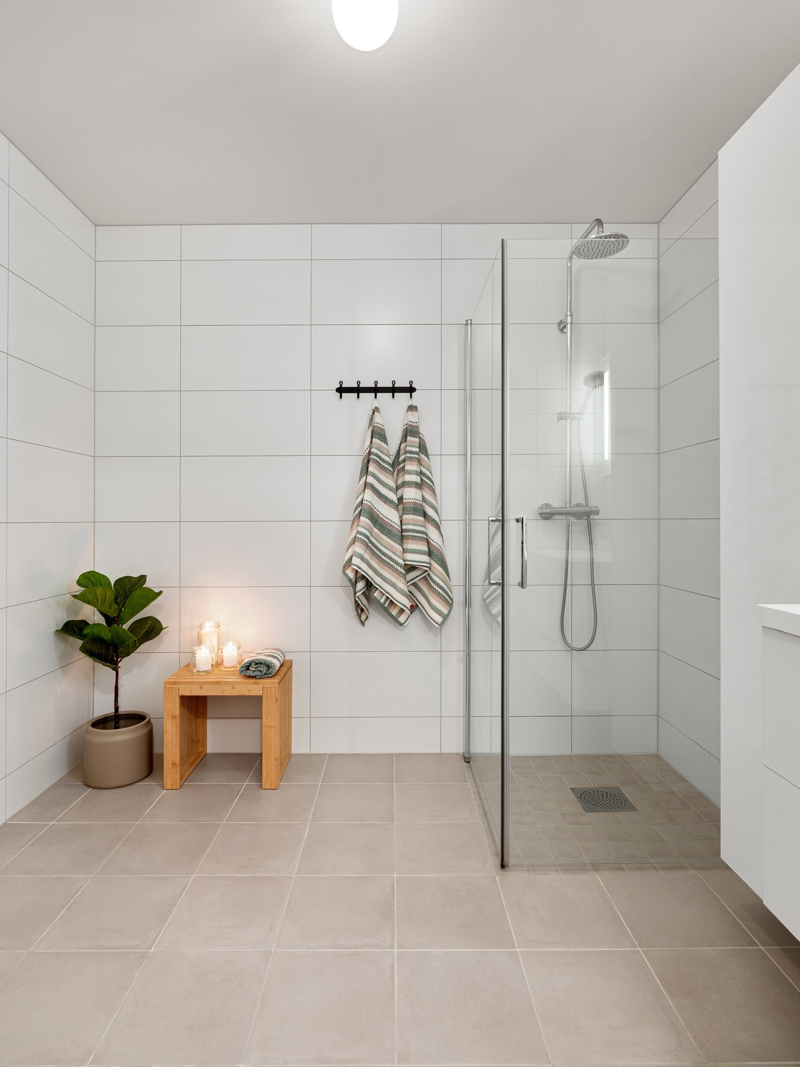 Moderne og tidsriktige fliser Galleribilde