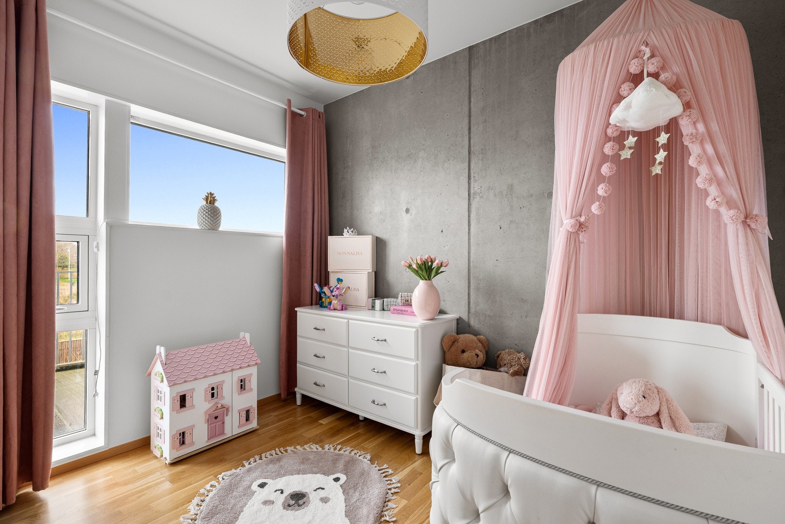 Det andre soverommet er også romslig og fleksibelt og kan enkelt tilpasses etter behov. Galleribilde