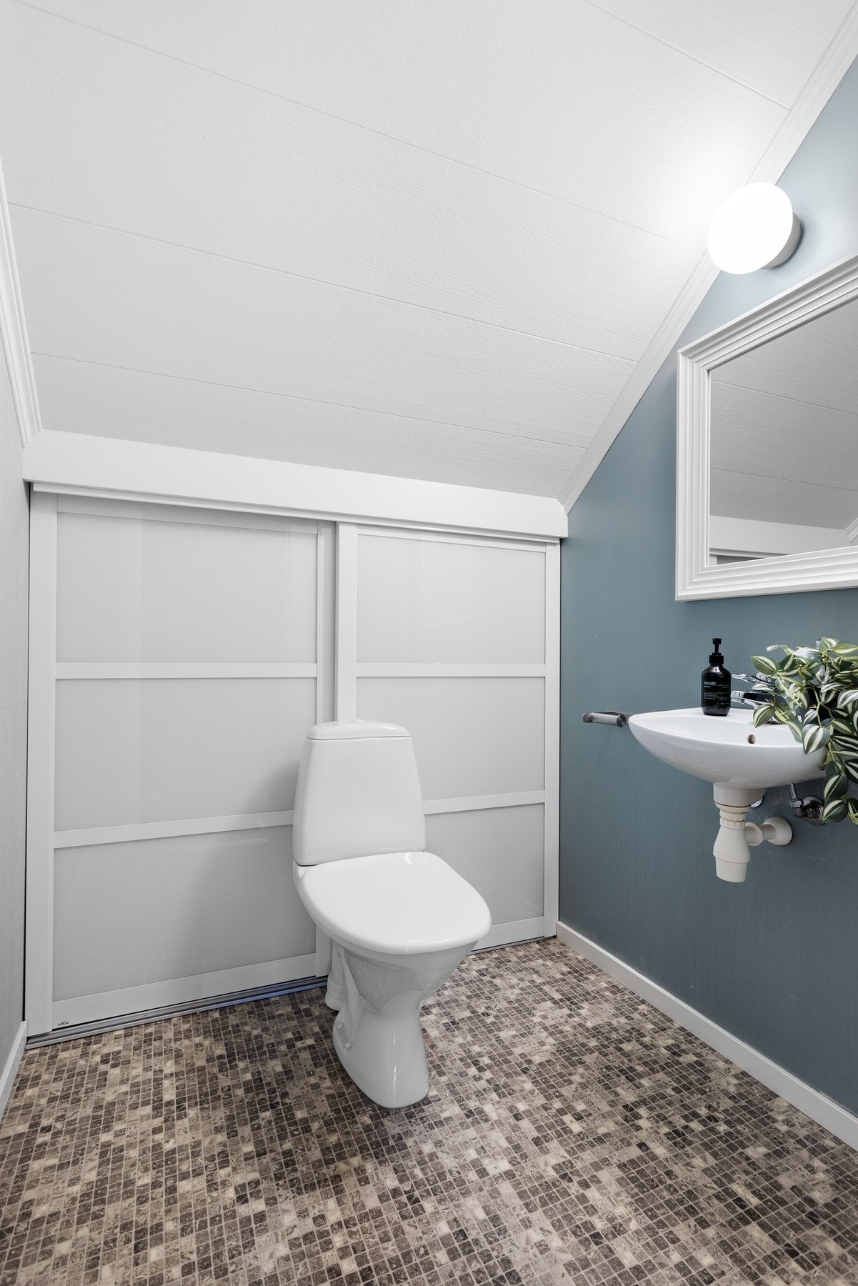 WC-rom i 2.etg. Galleribilde