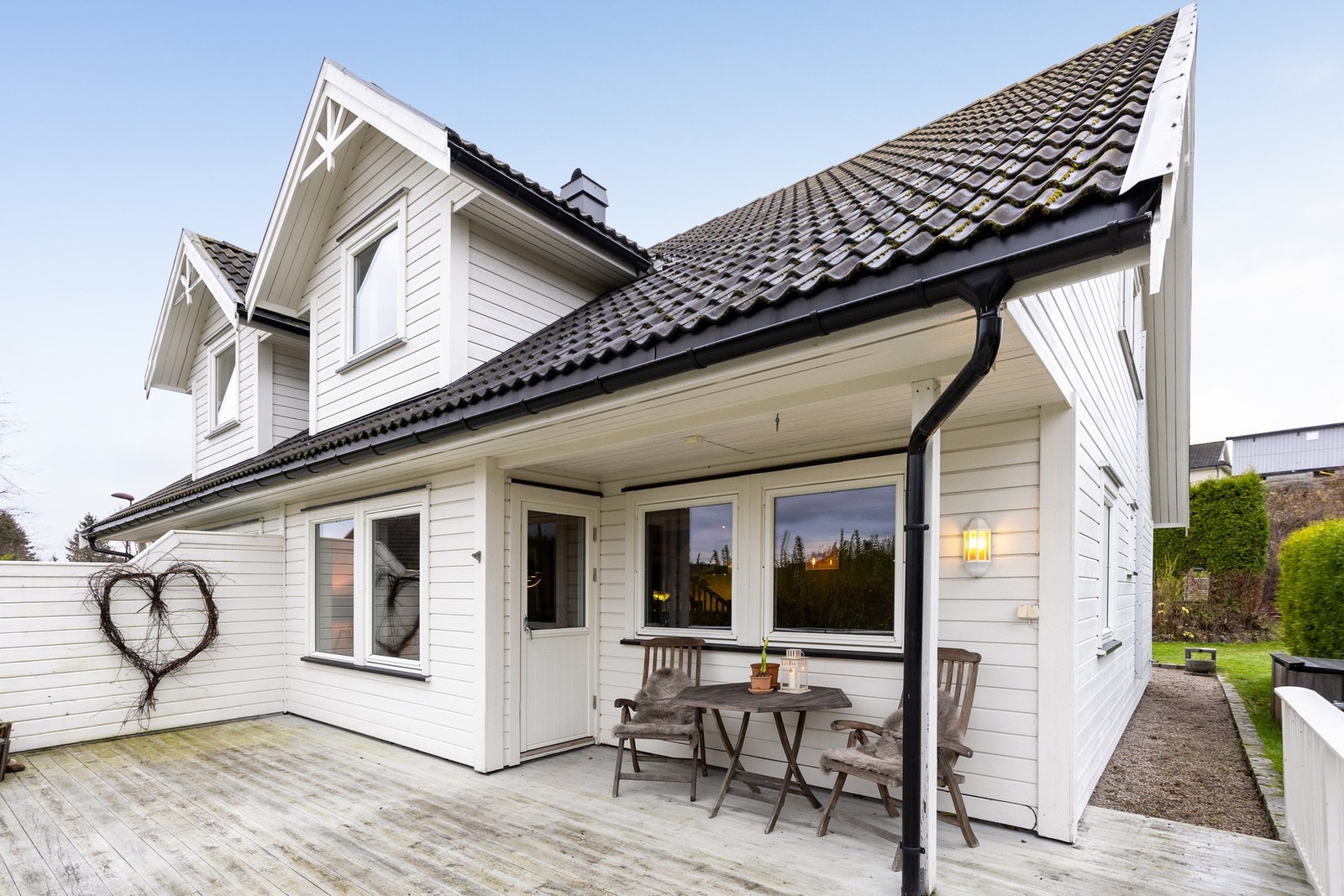 Terrasse med gode solforhold Galleribilde