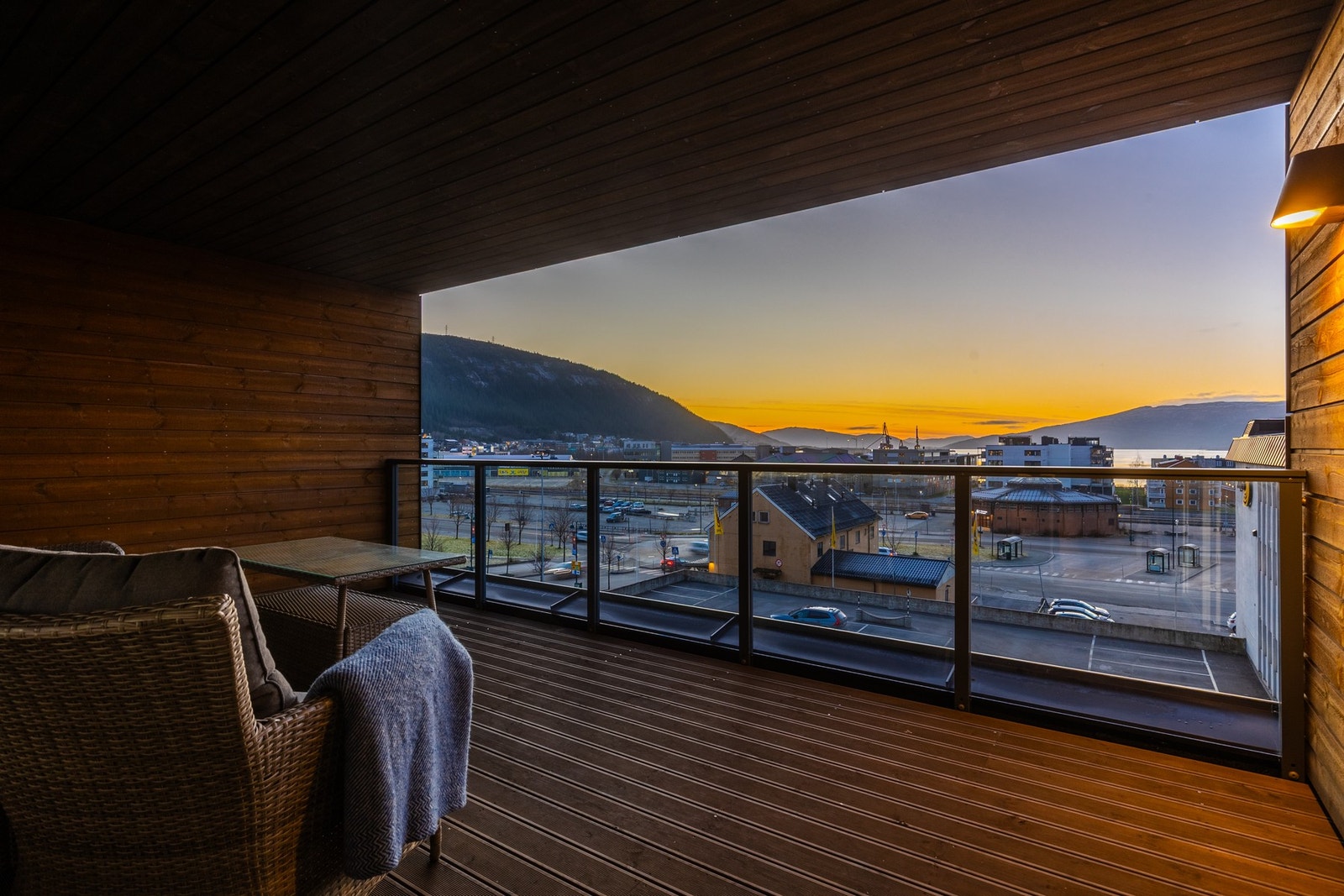 Her kan du nyte en fantastisk utsikt. Det er i tillegg bod til høyre på bildet. Galleribilde