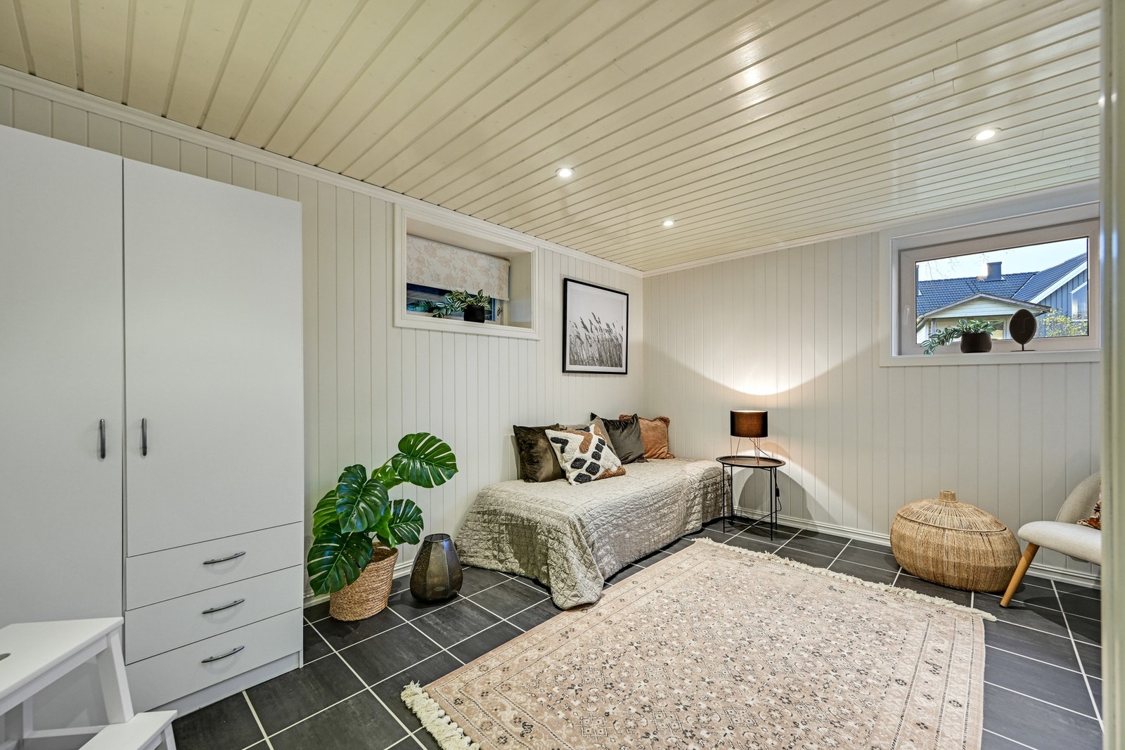 Soverom nr. 3 i kjeller. Galleribilde