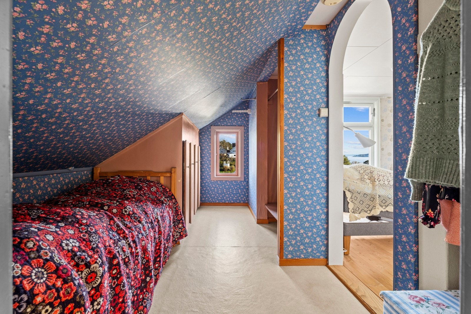 Gjennomgang til soverom #3 Galleribilde