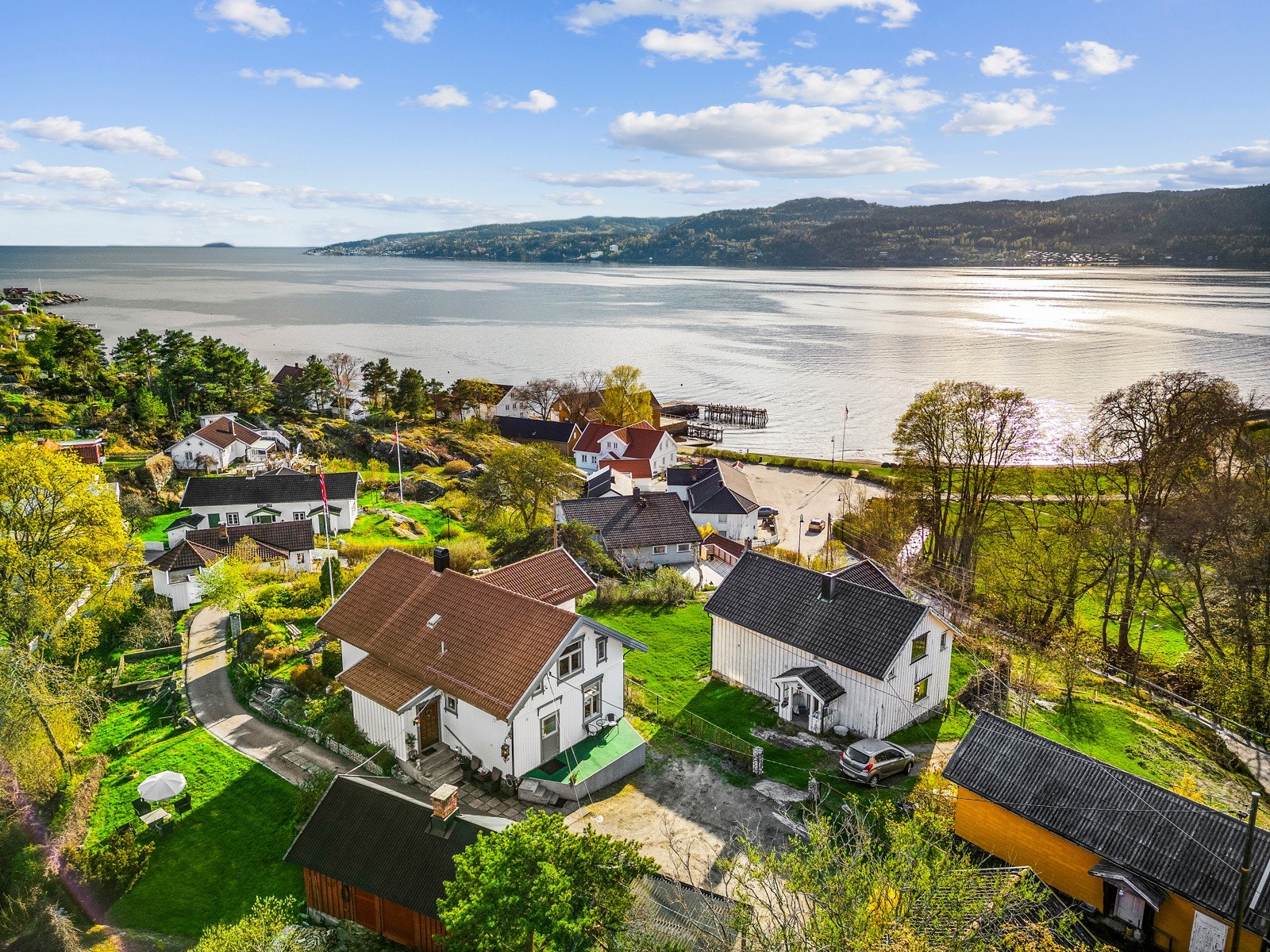 Velkommen til Strandveien 6 i Hvitsten Galleribilde