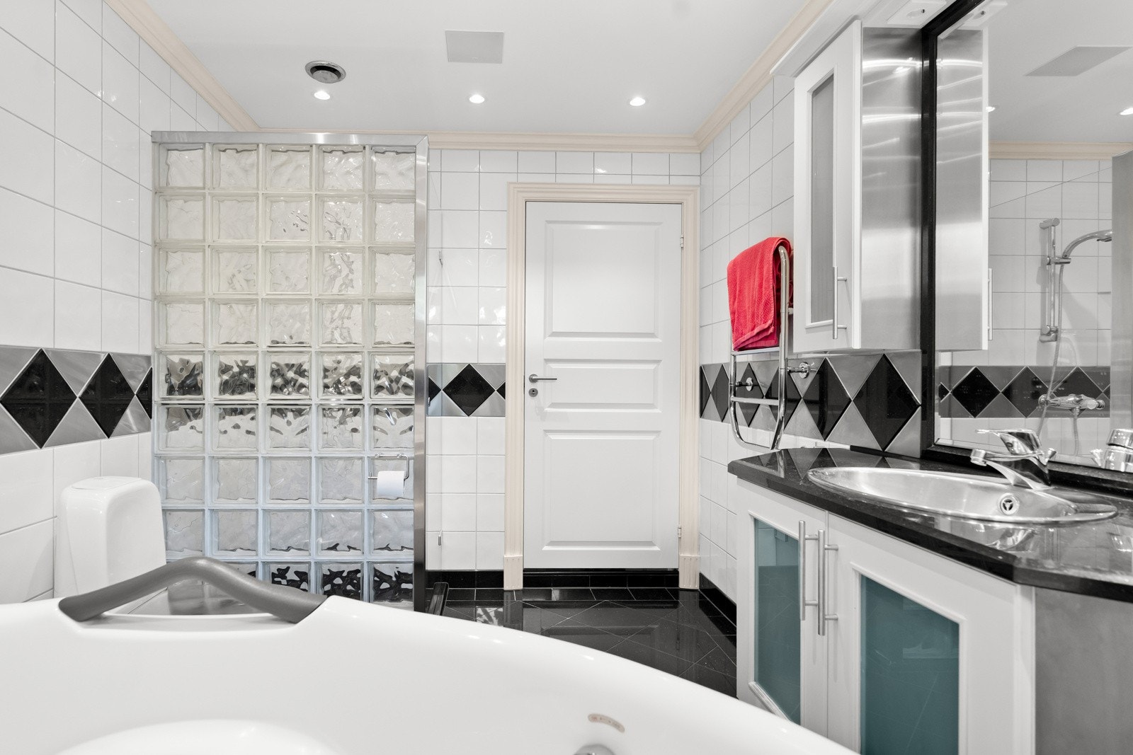 bad 1. etg. Galleribilde