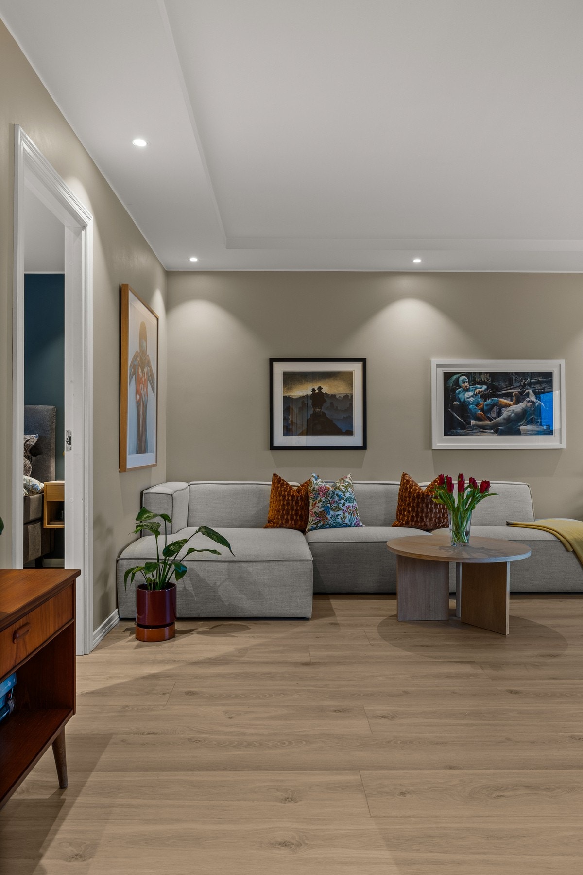 Overflater i boligen er modernisert i 2023/2024. Galleribilde