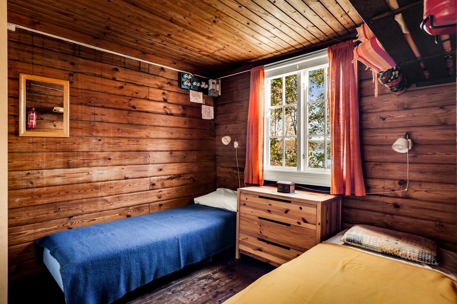 Soverom med plass til seng og ønsket oppbevaringsmøblement. Galleribilde