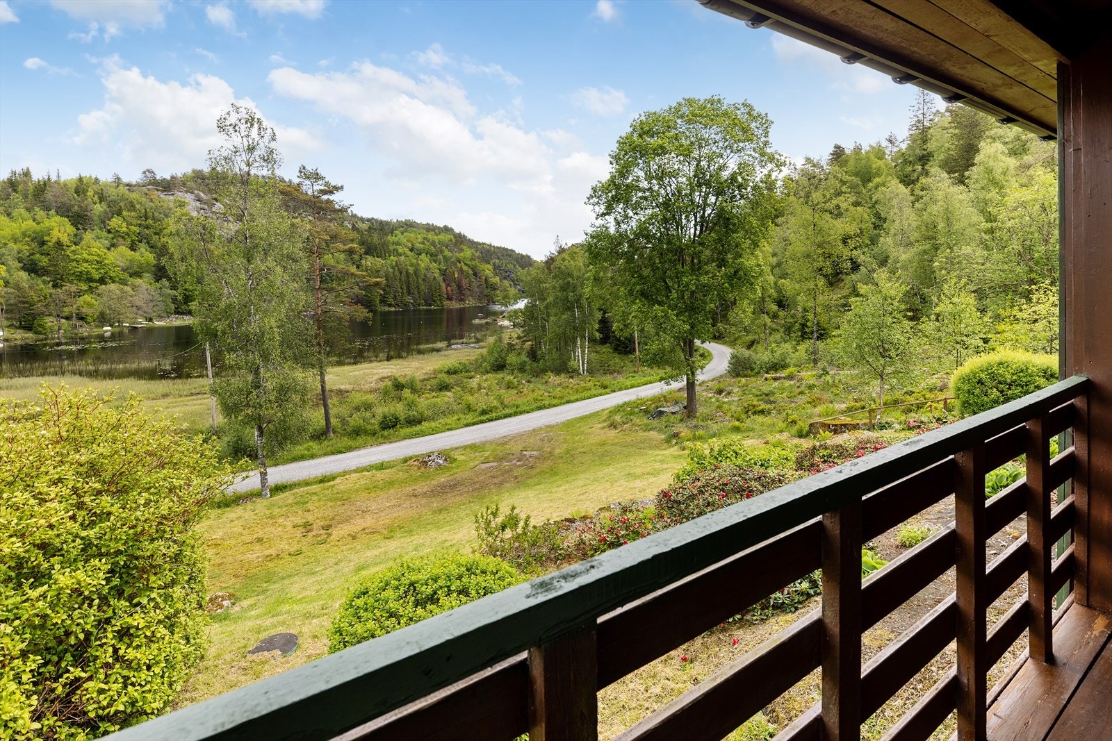 Utsikt fra veranda med utgang fra soverom Galleribilde