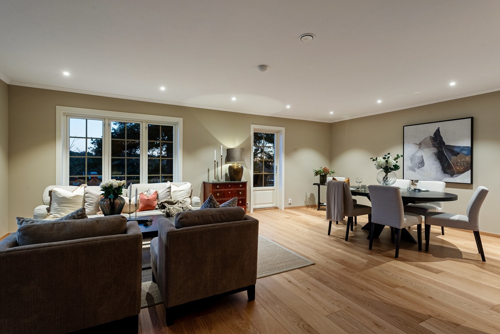 Hauanveien by night Galleribilde