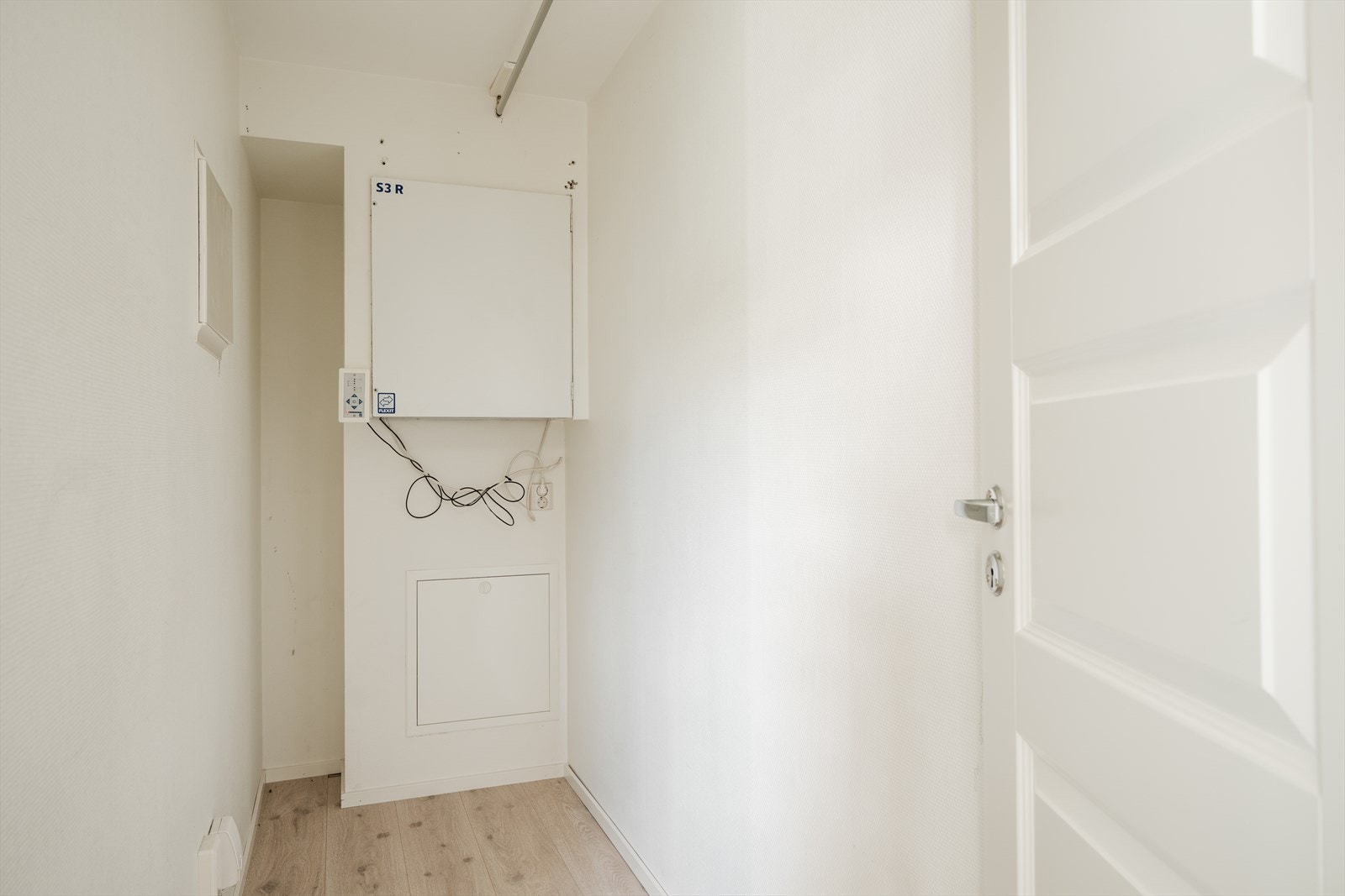 Praktisk bod med god lagringsplass. Galleribilde