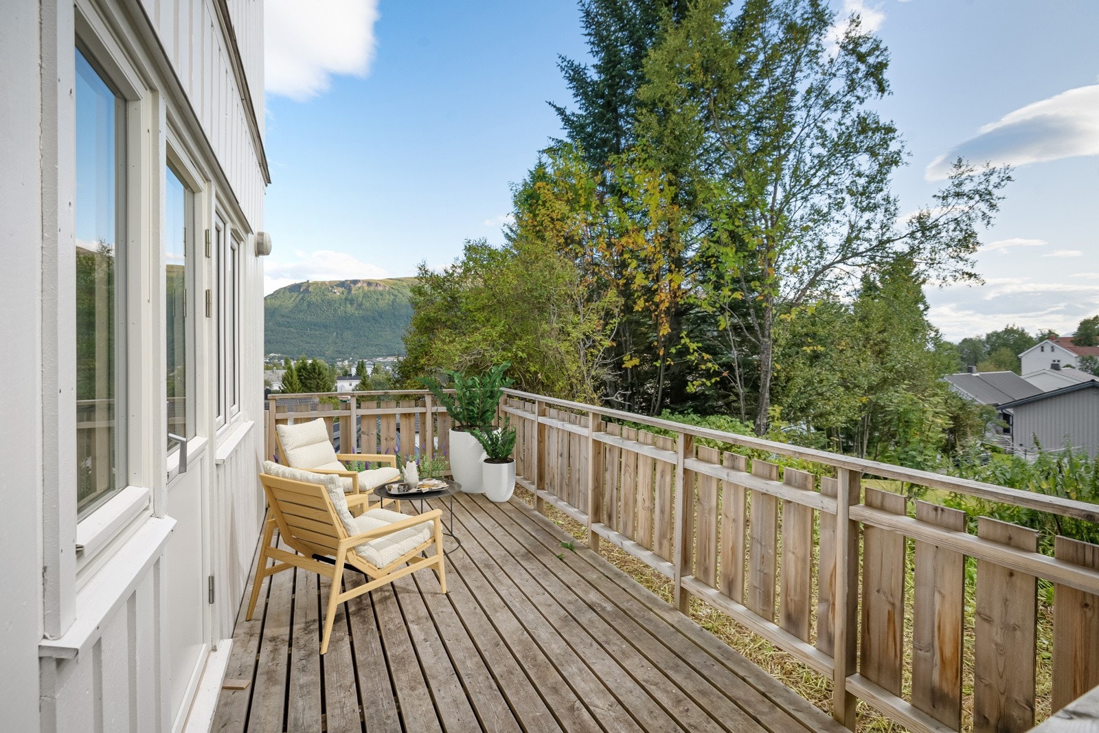 Veranda leilighet 1. Illustrasjonsfoto 3D-møblering, avvik kan forekomme.