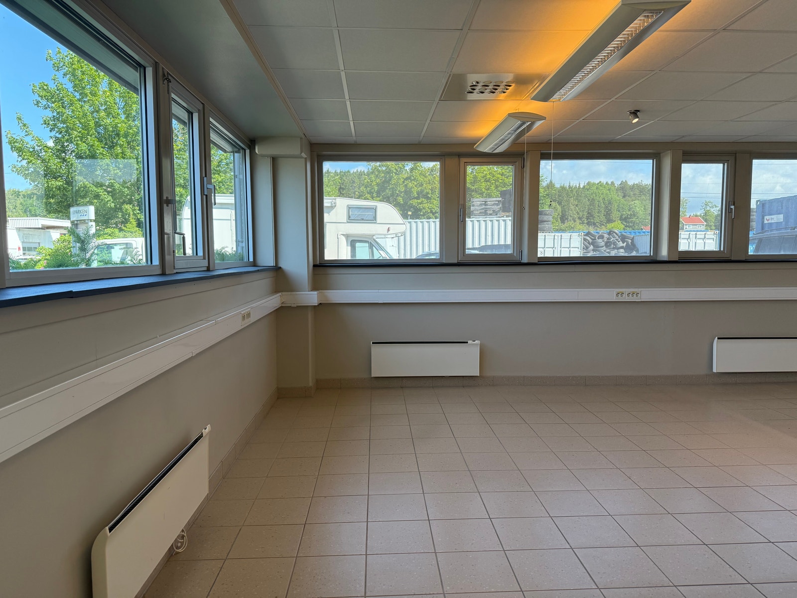 1. etasje - ledig kontor Galleribilde