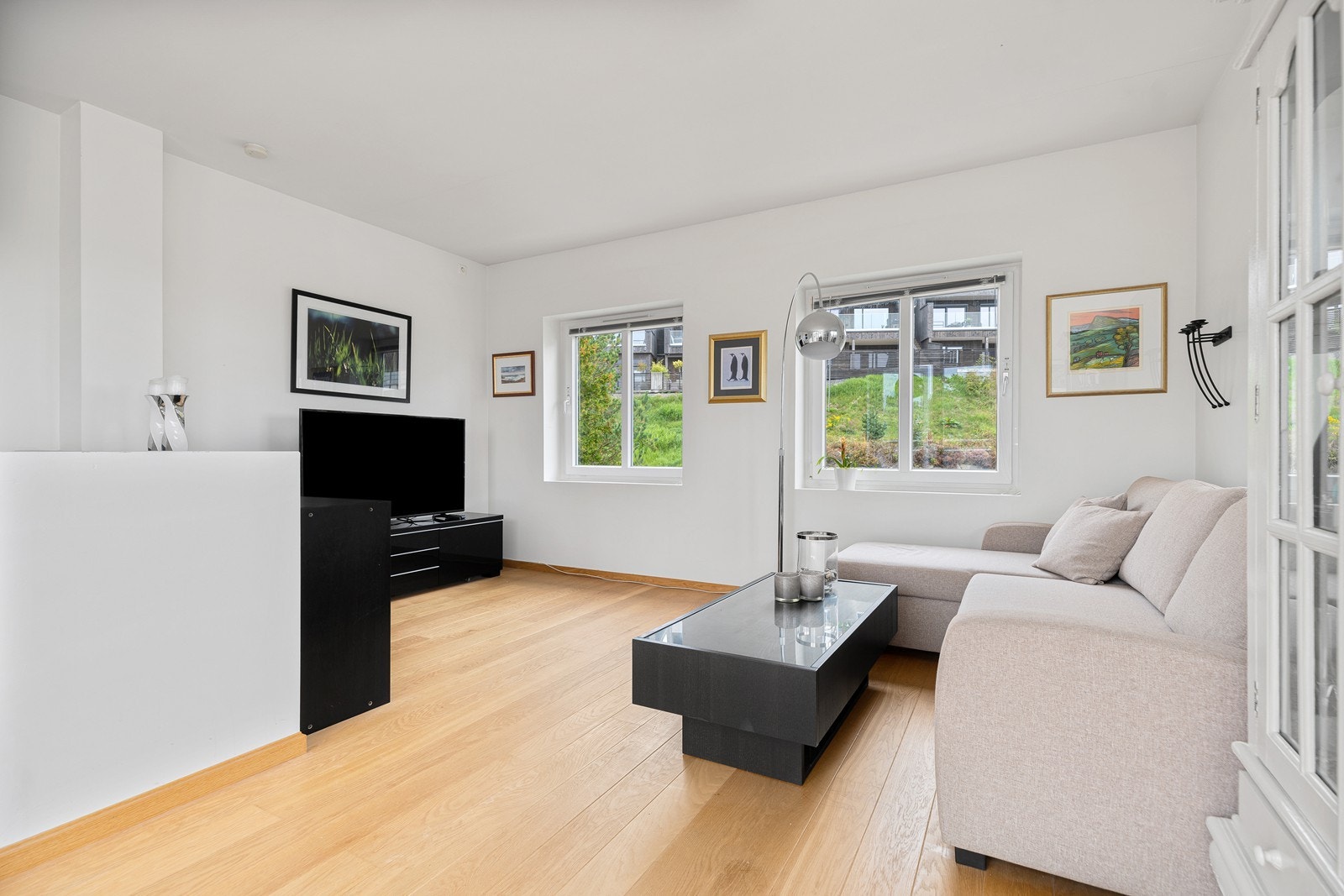 God plass til å innrede med en sofagruppe Galleribilde