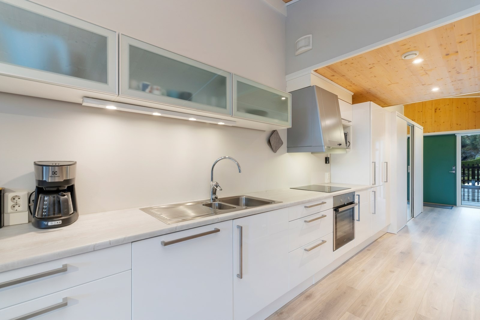 Fra stue/ kjøkken mot inngangsparti. Galleribilde