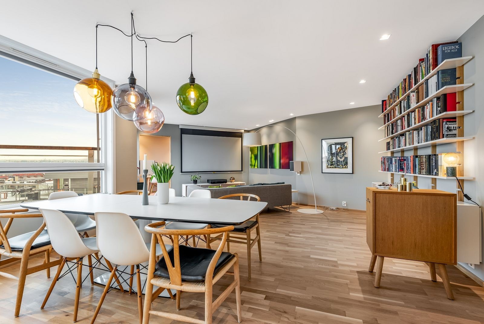 Lys og åpen stue Galleribilde