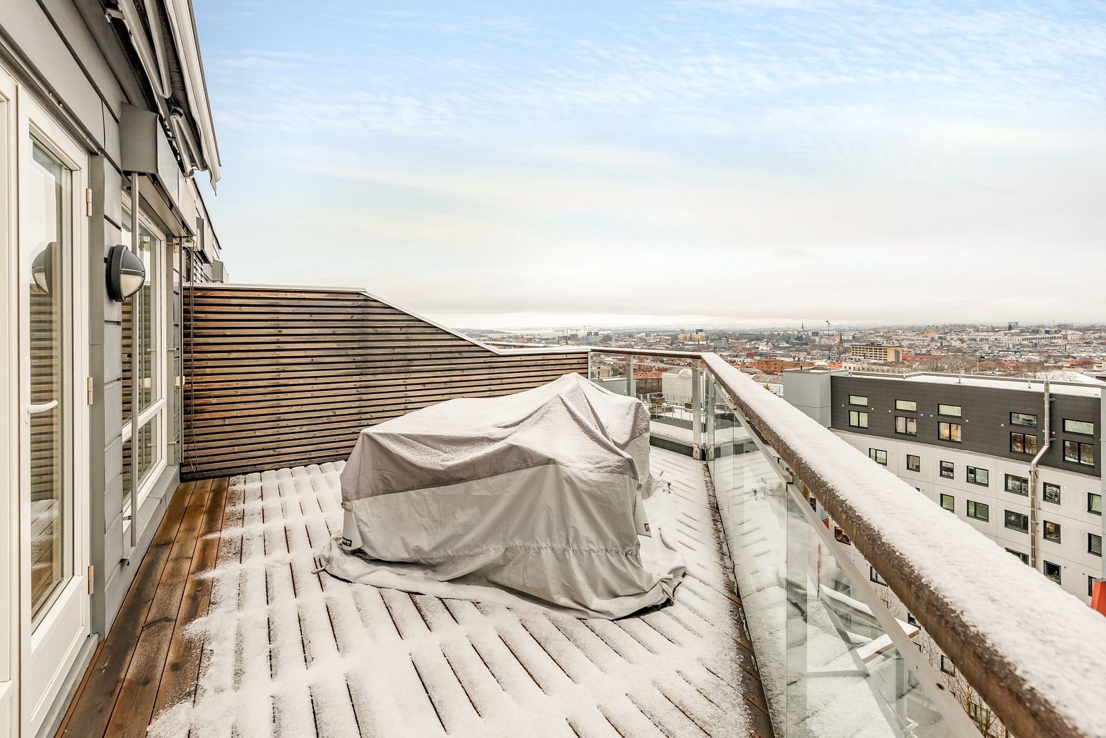 Privat takterrasse med gode solforhold Galleribilde