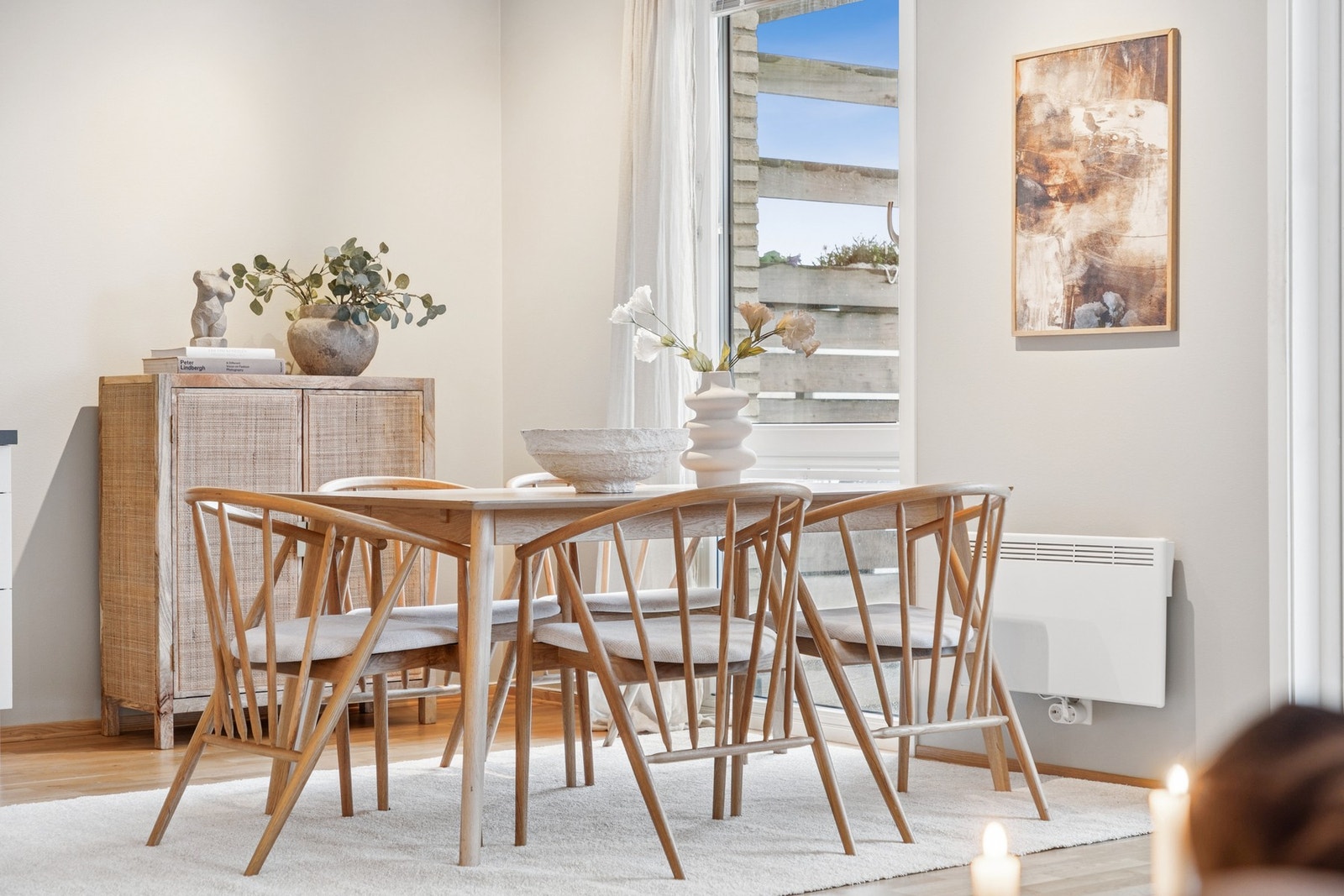 God plass til spisegruppe. Galleribilde