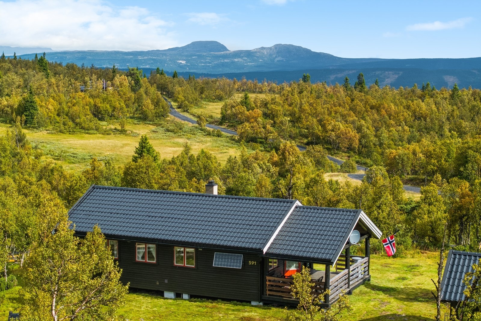 Velkommen til hyggelige Einarsetvegen 591! Fotograf: Tor Solberg. Galleribilde