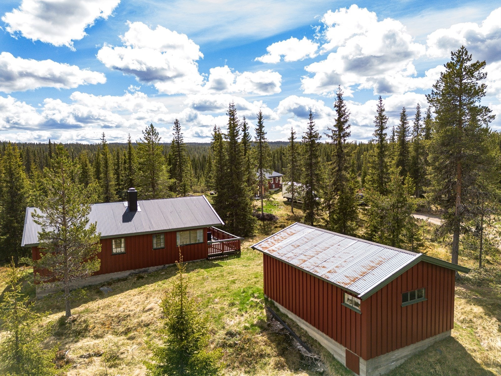 Sameigevegen 911 ligger usjenert til med kort avstand til fjellandskap og oppleves som en fredelig plass der alt ligger til rette for å koble av i en stressende hverdag. Galleribilde