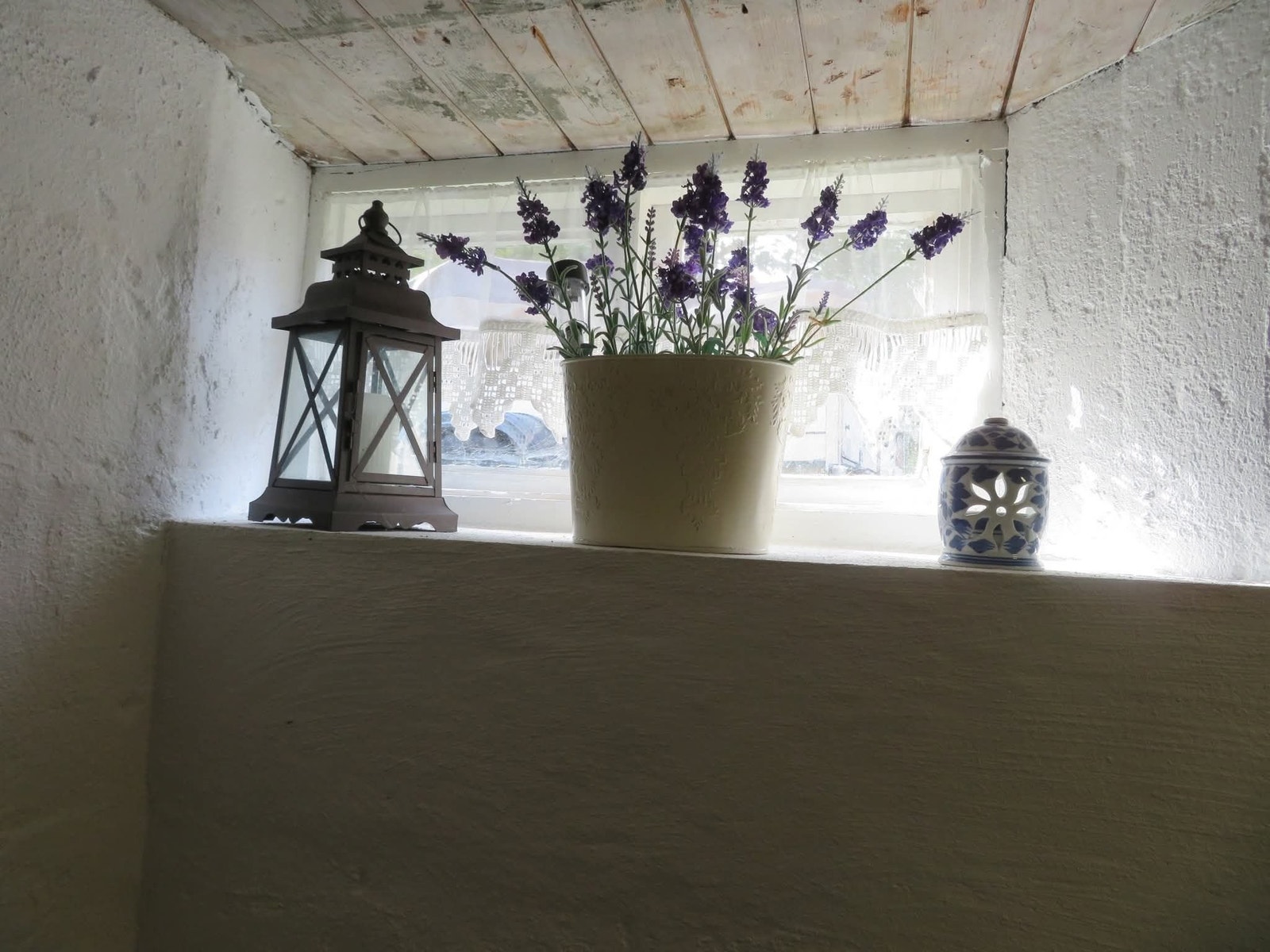 Vindu i matbod.... murtykkelse ca. 50 cm Galleribilde