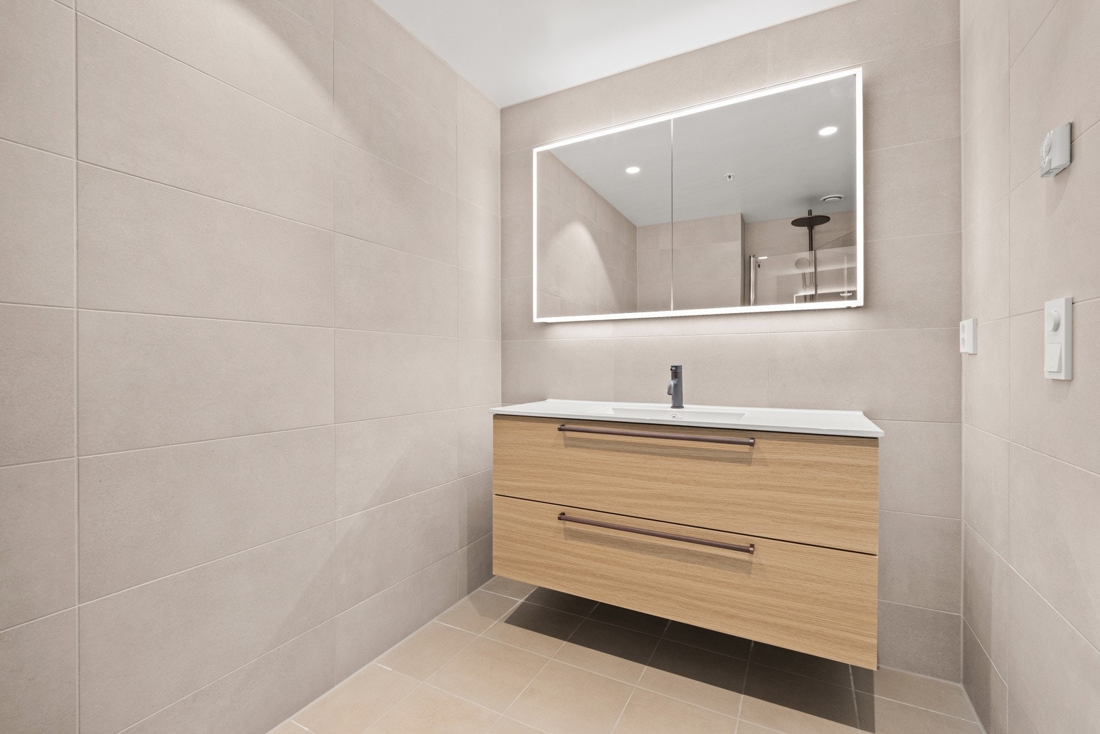 Bad nr. 2 tilknyttet hovedsoverommet. Galleribilde