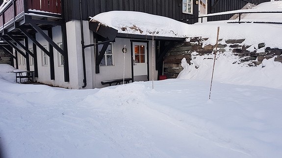 Uteplass vinter (selgers bilde) Galleribilde