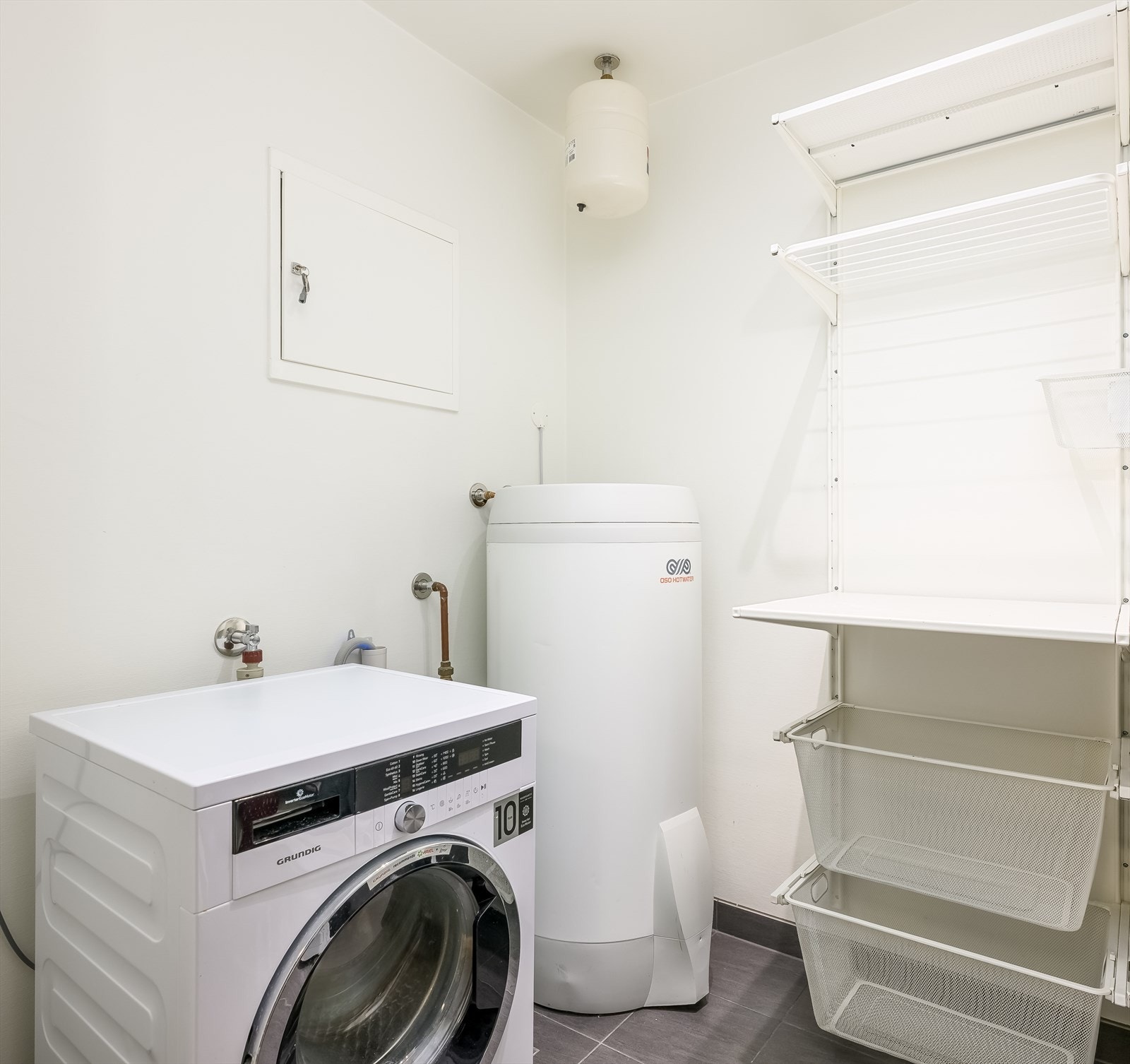 Romslig vaskerom Galleribilde