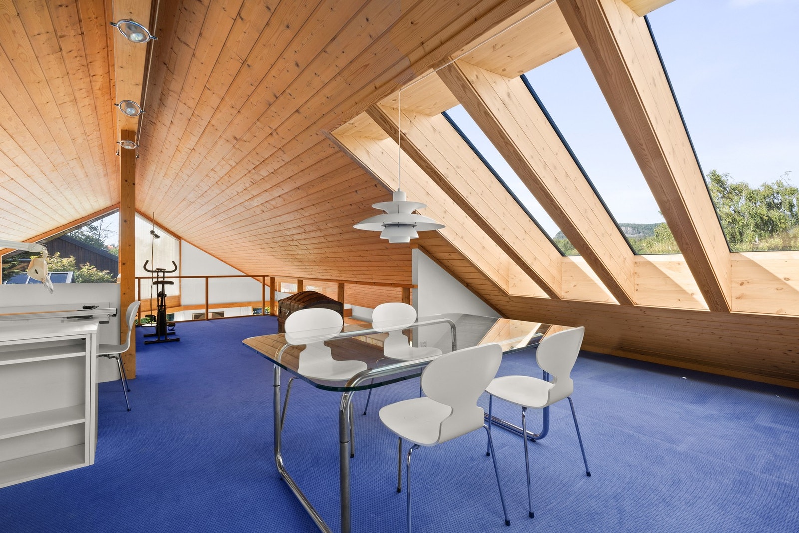 Her er det god plass til sofa, TV og tilhørende møblement Galleribilde