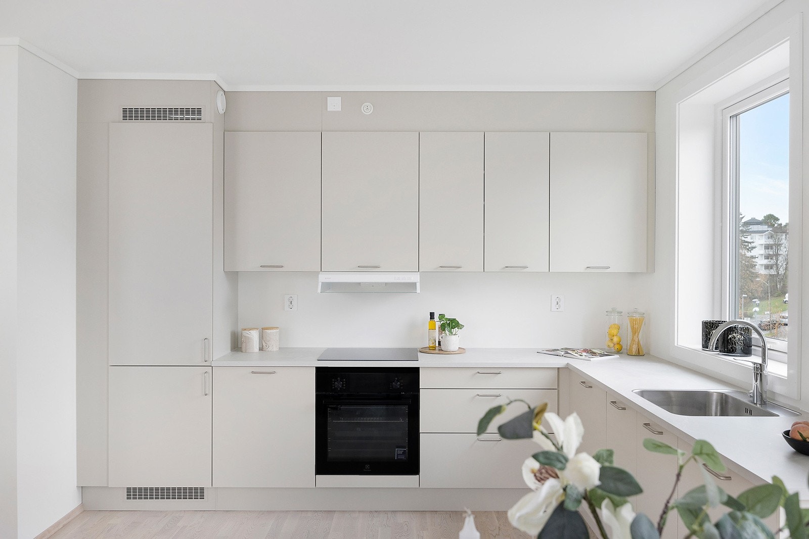 Dette er en splitter ny, ubebodd 3-roms hjørneleilighet. Galleribilde