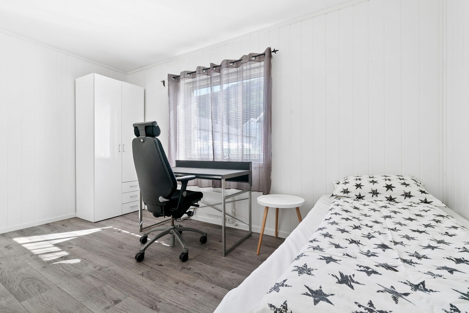 Soverom 2 etg. Galleribilde