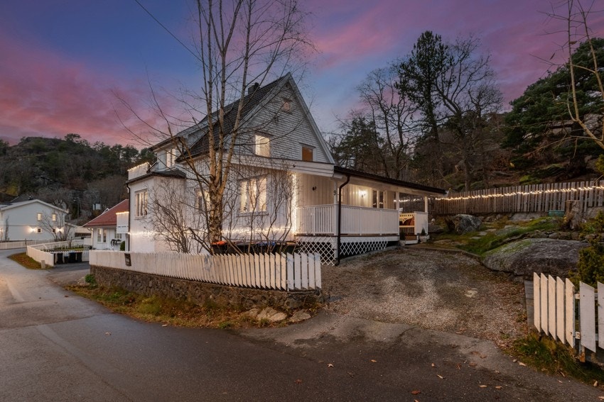 Øvre Åsen 9 lagre Galleribilde