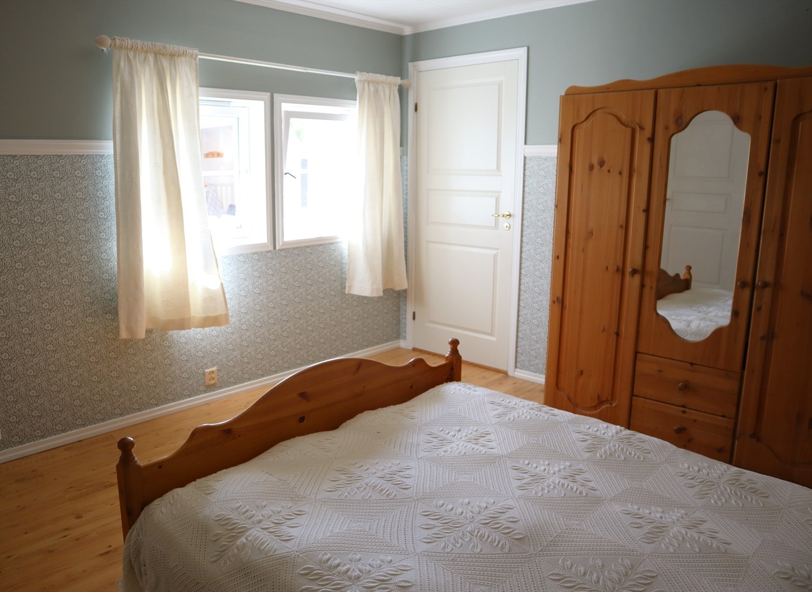 Bilde tatt av seljar. Galleribilde