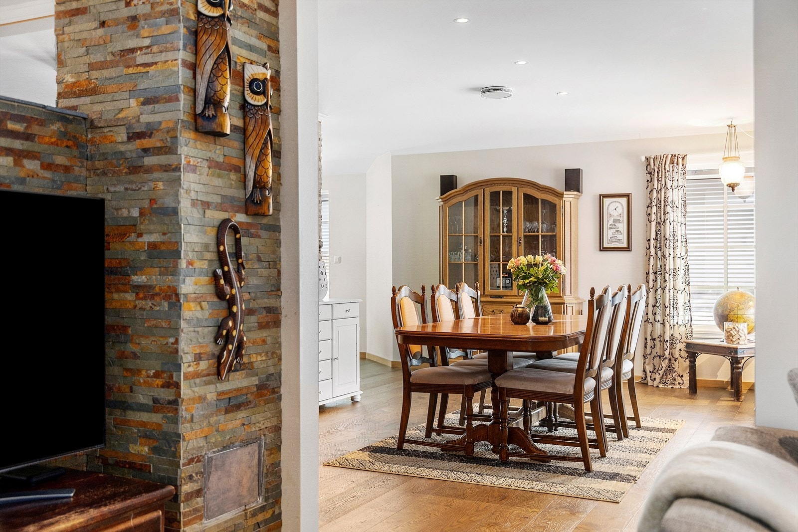 Spisestue. Galleribilde