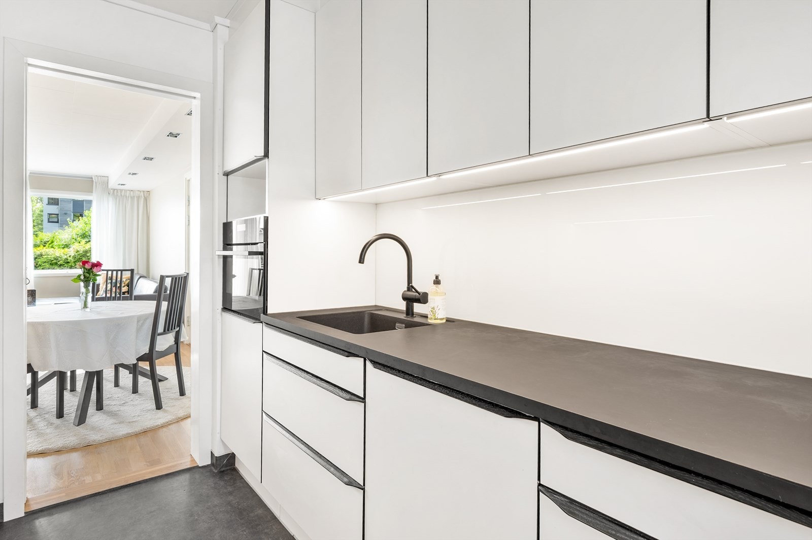 Laminat benkeplate Galleribilde