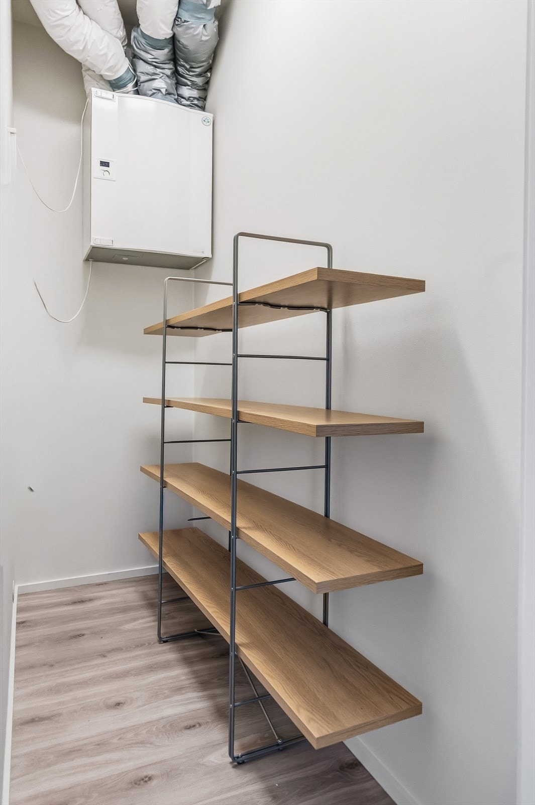 Leiligheten har en egen innvendig bod. Galleribilde