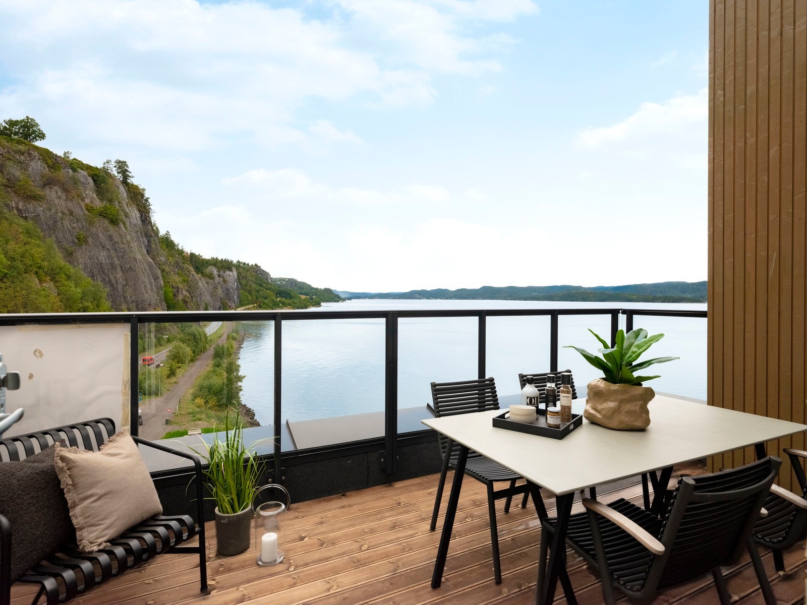 Egen takterrasse med utgang fra kjøkken Galleribilde