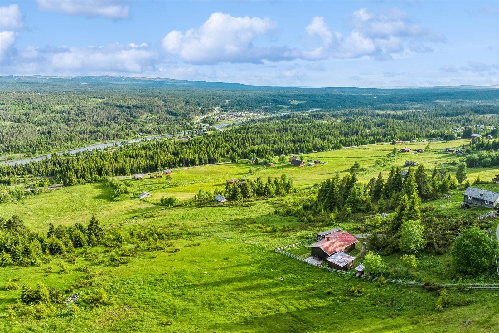 Velkommen til Brattstølvegen 119! Fotograf: Tor Solberg. Galleribilde