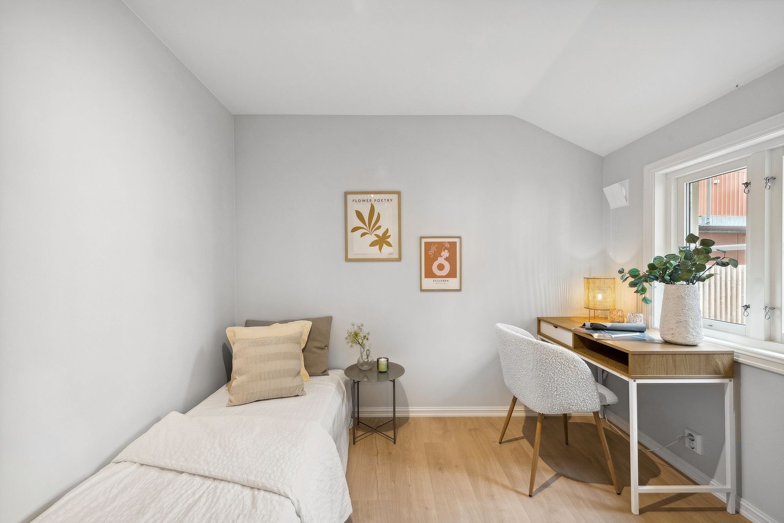 Opprinnelig bod i 1. etasje som i dag er innredet som soverom. Galleribilde