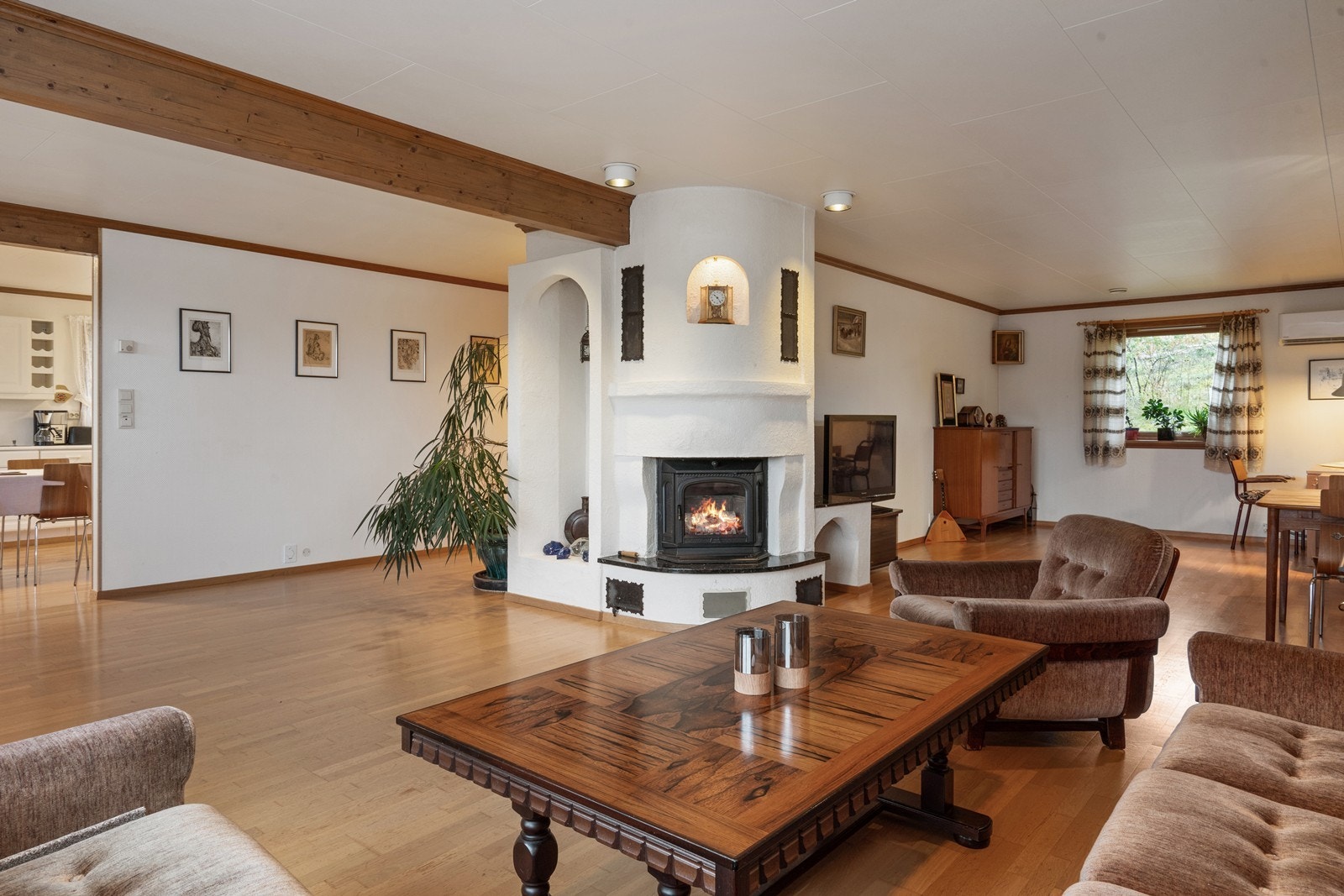 Her har du god plass til flere sittegrupper etter behov og ønske Galleribilde