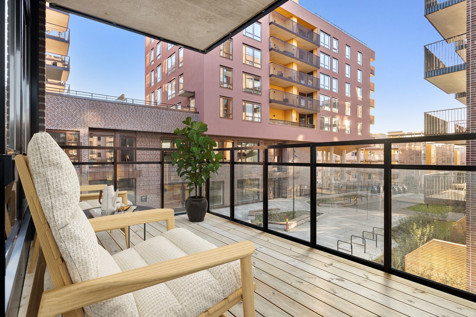 En praktisk og arealeffektiv 3-roms hjørneleilighet i populære Lille Løren Park. Galleribilde