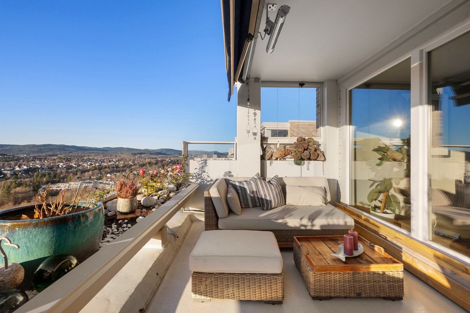 Sameiet har nylig gjennomført omfattende fasaderehabilitering, inkludert terrasser og balustrader. Galleribilde