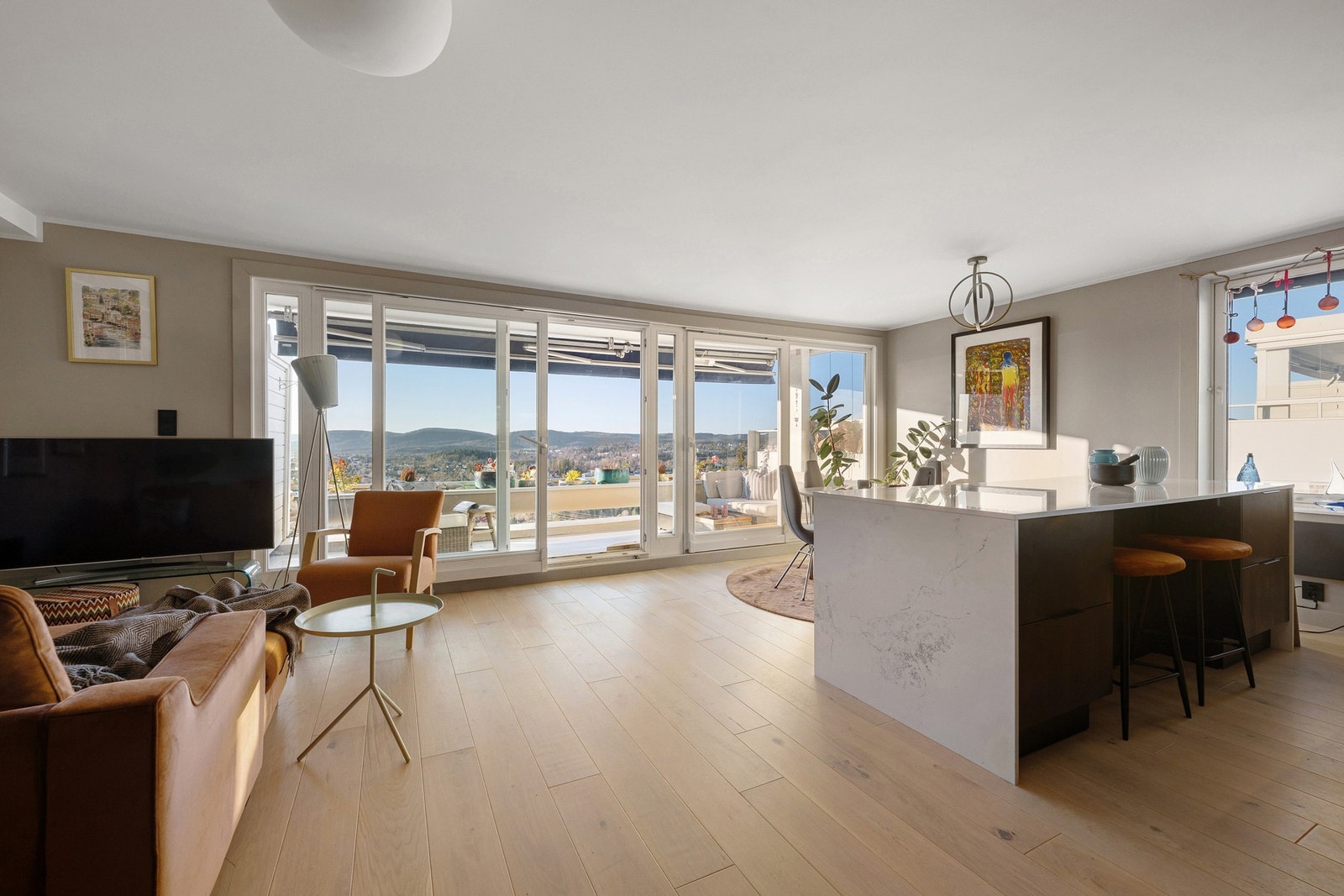 Velkommen til Vesteråsveien 34C, presentert av Vegar Giæver v/ EIE eiendomsmegling Røa, Skøyen og Ullern. Galleribilde