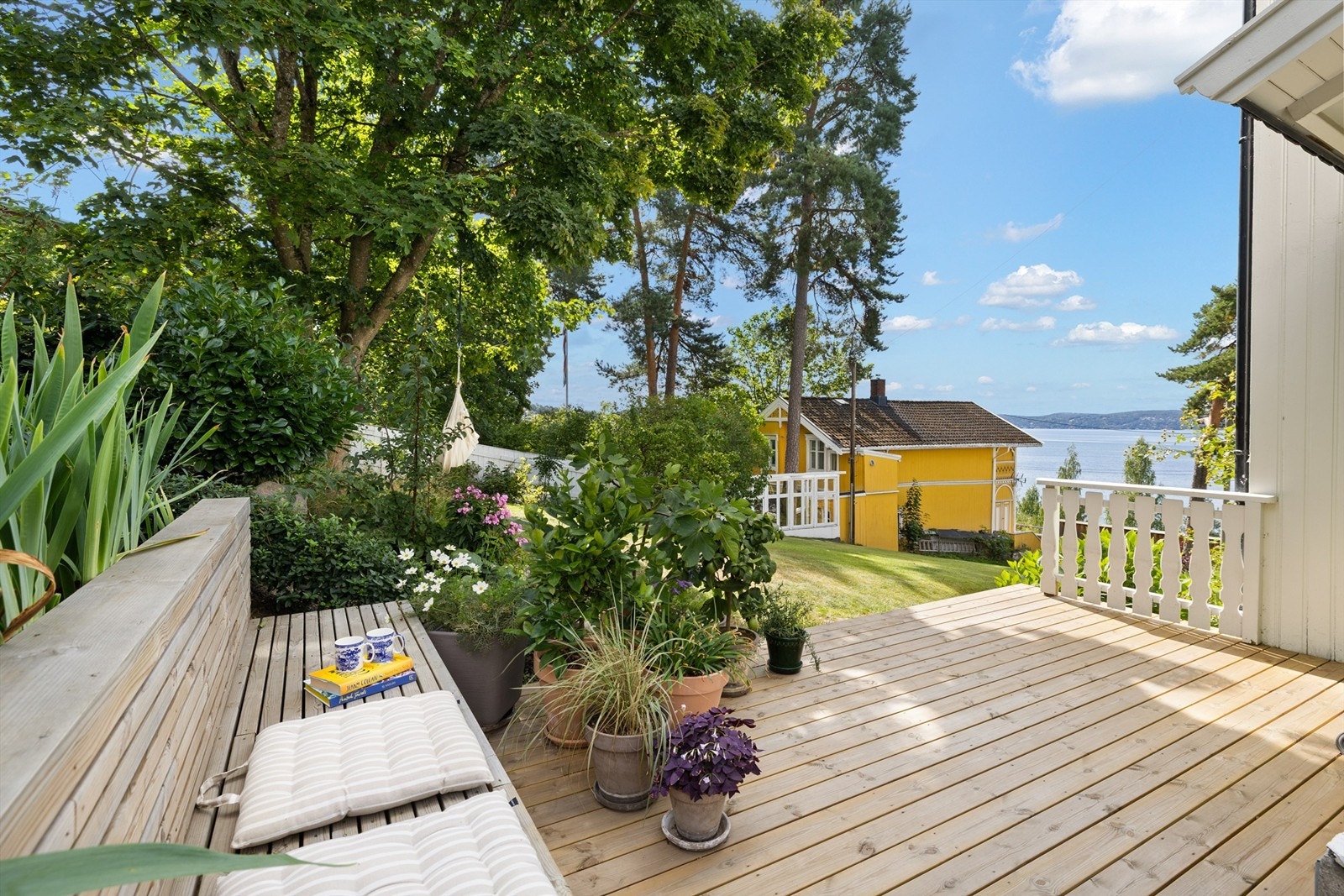 Det er flere uteplasser på fellesarealene som beboerne kan benytte Galleribilde