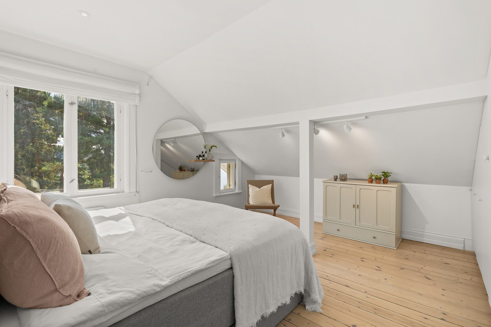 Soverom 1 med fjordutsikt Galleribilde